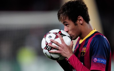 球王会精华-乌奈西蒙零封就文身